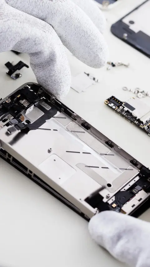SERVIS A OPRAVY APPLE PRODUKTOV